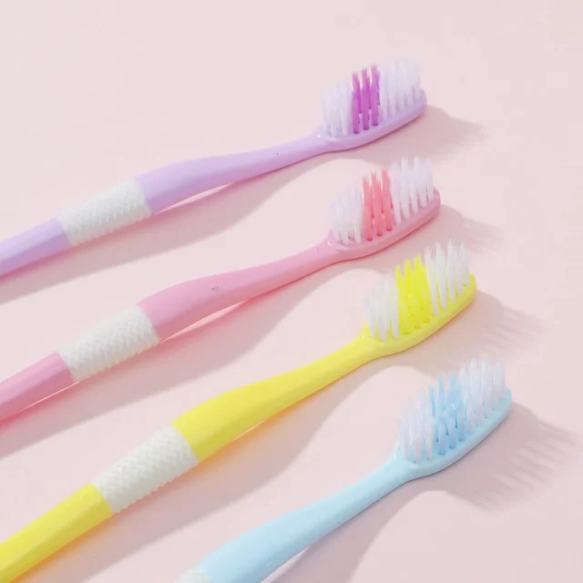 2-in-1 Toothbrush Tongue Scraper – Soft Bristles & 8 Pcs | BrushedUp