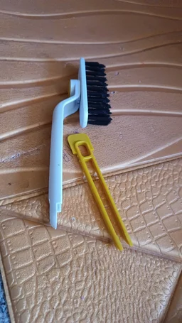 360° Rotating Floor Cleaning Brush – Hard Bristles for Deep Cleaning