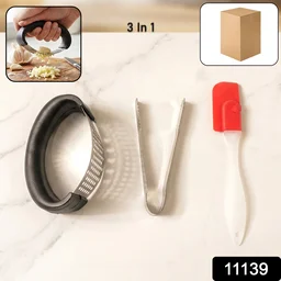 3-in-1 Kitchen Tool Set – Garlic Crusher, Tongs & Silicone Spatula