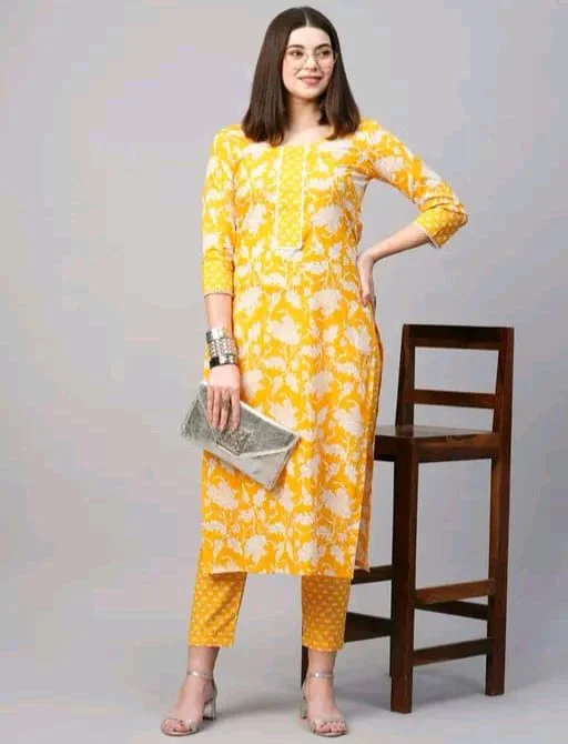 Attractive Women Kurta Sets Mo 02 - L