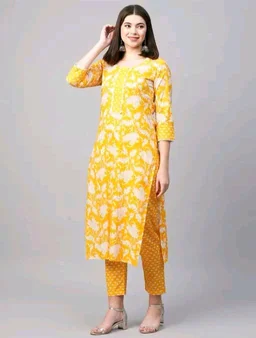 Attractive Women Kurta Sets Mo 02 - L