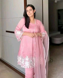 Kashvi Superior Women Kurta Sets Mo 0.1 - XL