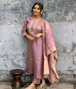 Aishani Superior Women Kurta Sets Mo 0.1 - S