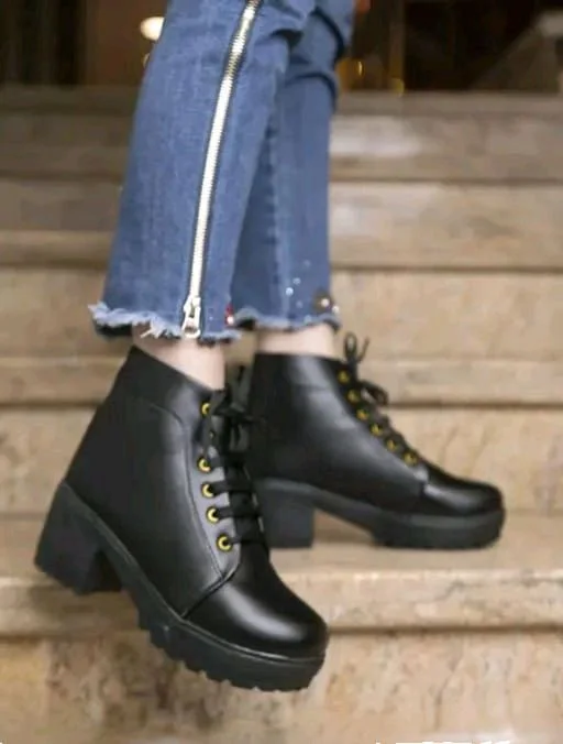 Fancy Latest Women Boots Modran 0.1 - IND7