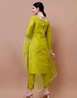 Kashvi Petite Women Kurta Sets - XXL