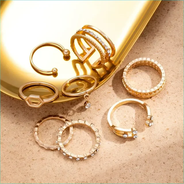 VIDALI 8 Pcs White Crystal Drop Heart Ring Set For Women And Girls Alloy Gold Plated Ring Se