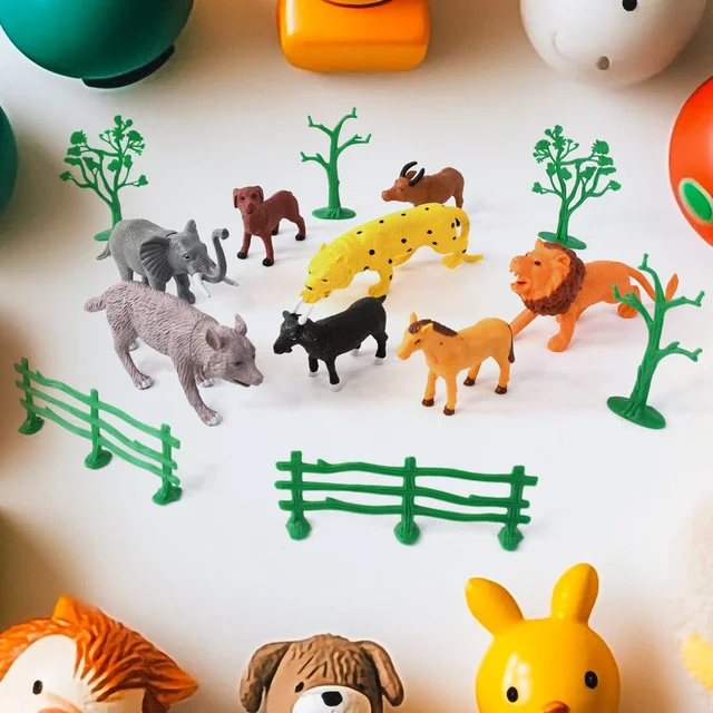 Animal Kingdom Toy Set – 14-Piece Realistic Wildlife Figures