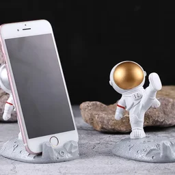 Astronaut Phone Holder – 3D Spaceman Design, Resin | PHOBIA