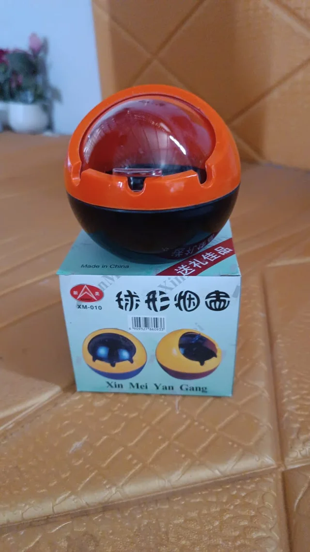 Ball Ashtray with Lid – Windproof Portable PP Plastic Ashtray