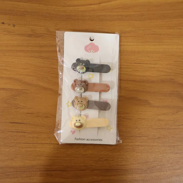Bear Face Decorative Hair Clips Set – Playful & Secure Hold (4 Pc)
