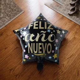 Black Star Feliz Ano Nuevo Foil Balloon – Bright Festive Decor