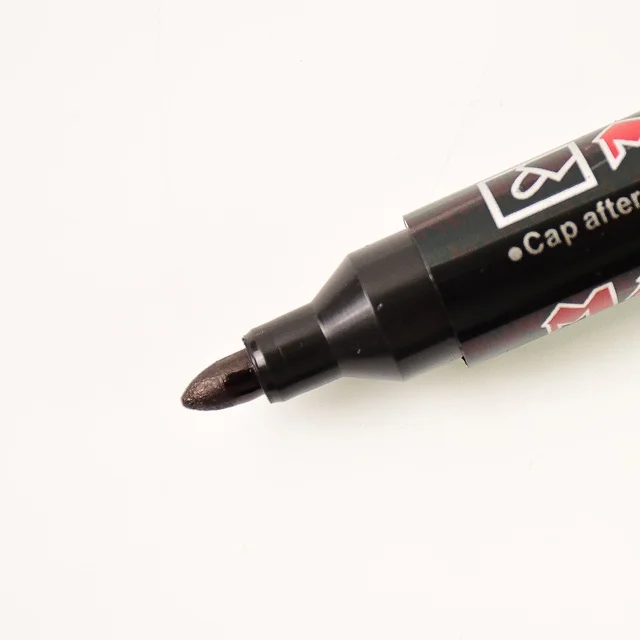Black Whiteboard Marker – Low Odor Ink & Quick-Dry Bullet Tip