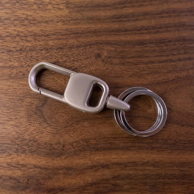 Carabiner Key Holder – Heavy Duty & Secure Metal Clip
