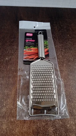 Carrot Grater – Durable Stainless Steel Kitchen Shredder