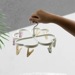 Cloth Drying Rack – Heart Shape with 8 Clips | Mini Bubbles