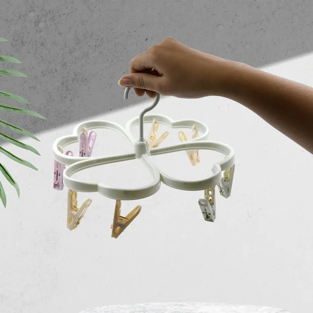 Cloth Drying Rack – Heart Shape with 8 Clips | Mini Bubbles