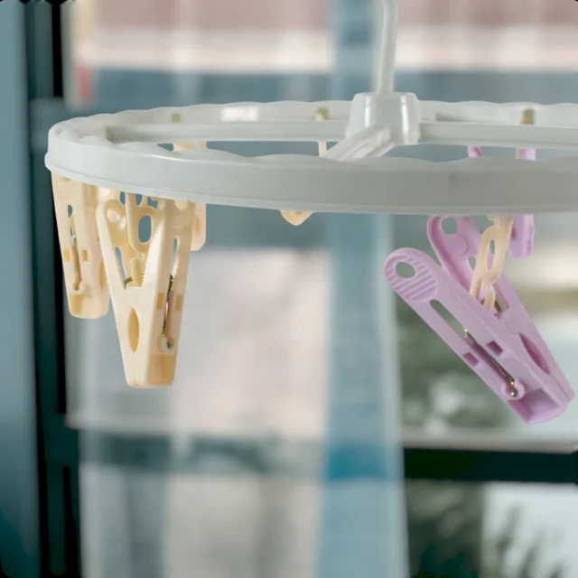 Clothespin Rack Laundry Drying Rack with 8 Clips – Compact & Windproof