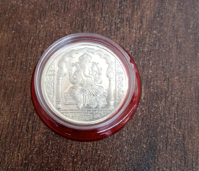 Decorative Ganesh Coin – Auspicious Pooja & Gift | Giftoiza