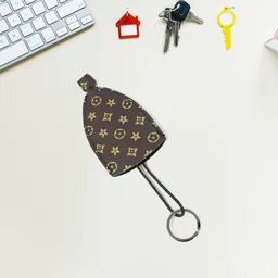 Designer-Style Keyholder – Secure Ring & Stylish Strap