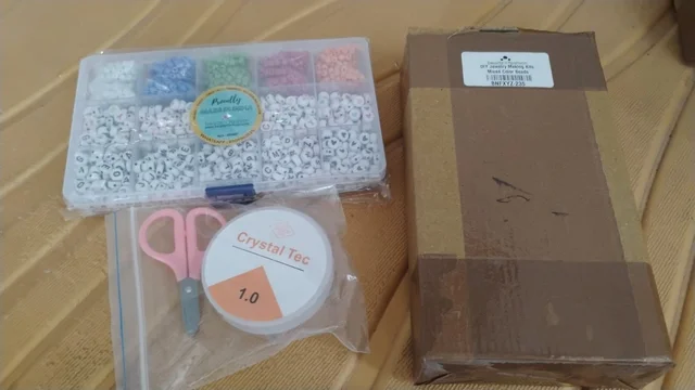 DIY Bracelet Making Kit – Alphabet & Colorful Beads for All Ages