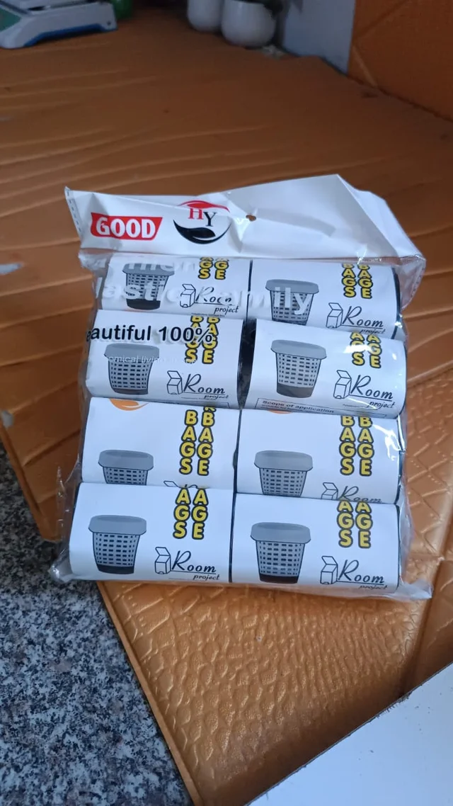 Eco-Friendly Disposable Garbage Bags – Durable 8 pcs Set