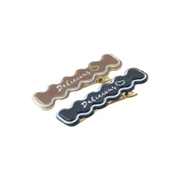 Elegant Design Hair Clips – Stylish 4-Pc Snap Set for Women
