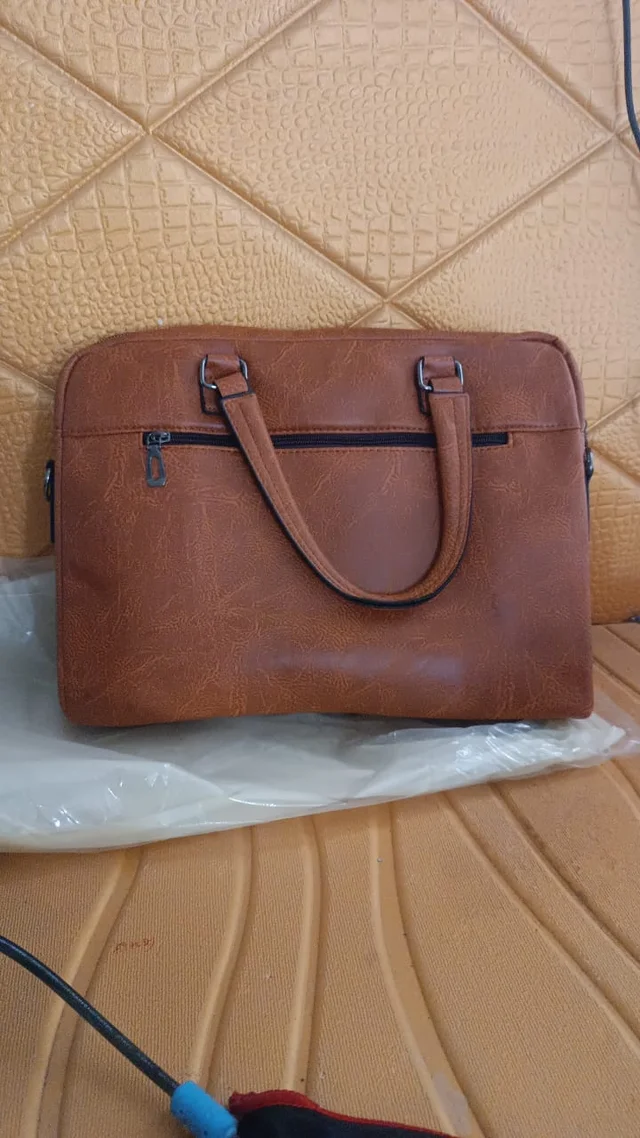 Faux Leather Laptop Messenger Bag – Durable & Stylish Briefcase