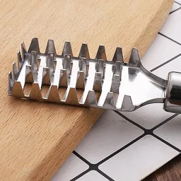 Fish Scale Remover – Sawtooth Stainless Steel Scraper | Quickslice