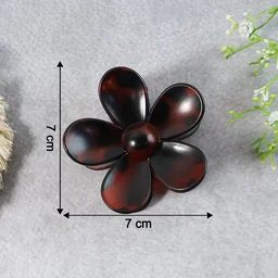 Flower Hair Clip – Elegant Plastic Claw for Secure Hold