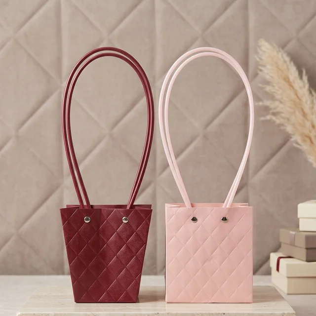 Foldable Flower Packaging Bag – Elegant & Water-Resistant Design