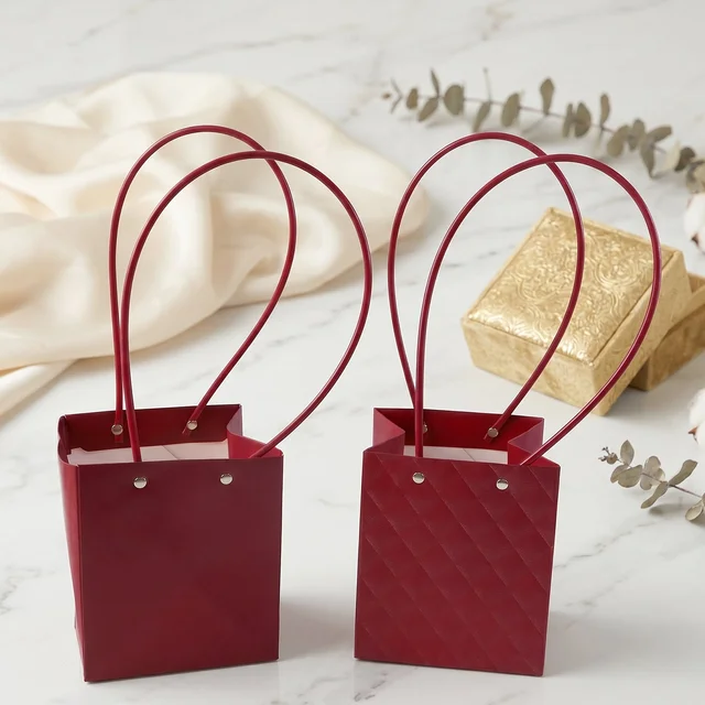 Foldable Flower Packaging Bag – Reusable and Water-Resistant
