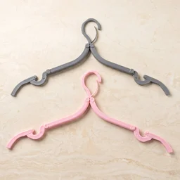 Foldable Travel Hanger – Compact & Portable Clothes Hanger