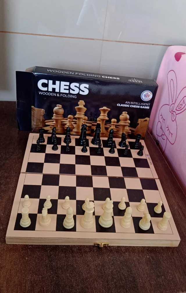 Folding Wooden Chess Set – Portable 30x30cm Board | Boardoria