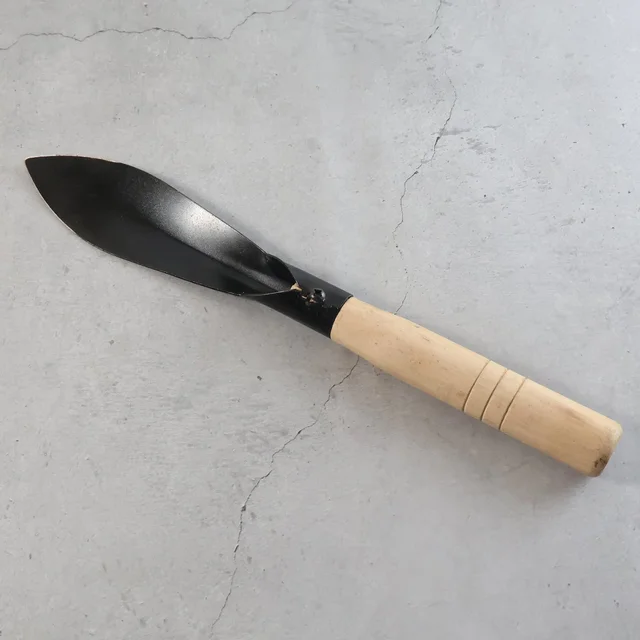 Gardening Trowel – Heavy Duty with Ergonomic Wooden Handle