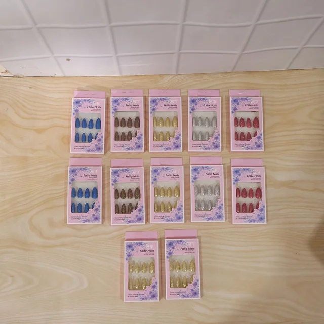 Glitter Press-On False Nails – Reusable Glossy Mix Designs