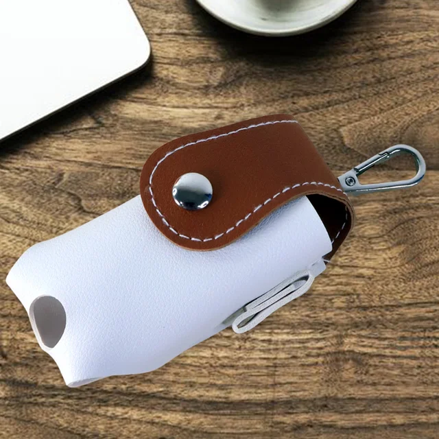 Golf Tees Holder with Carabiner – Compact & Convenient Pouch