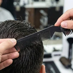 Hair Cutting Comb with Razor Blade – Precise Grooming Tool for Men & Women