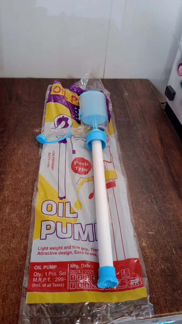 Hand Press Oil Extractor – Manual Plastic Oil Pump for Cups & Cans