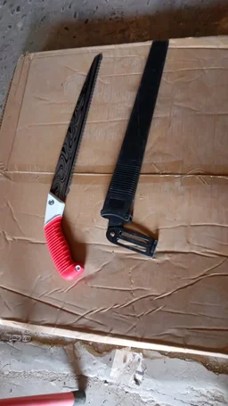 Hand Pruning Saw – Sharp Tree Branch Cutter | XcelCraft