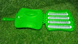 Handheld Carpet Cleaner – Dust Crumb Collector Brush | Velvet Wipe
