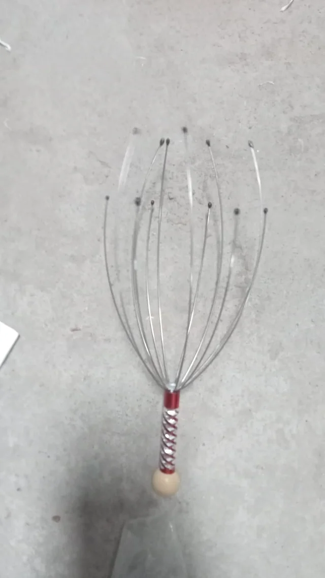Handheld Scalp Massager – Stress Relief & Relaxation | Calm & Curl