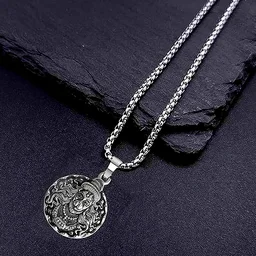 Hanuman Locket – Devotional Silver Pendant | Soul Signs