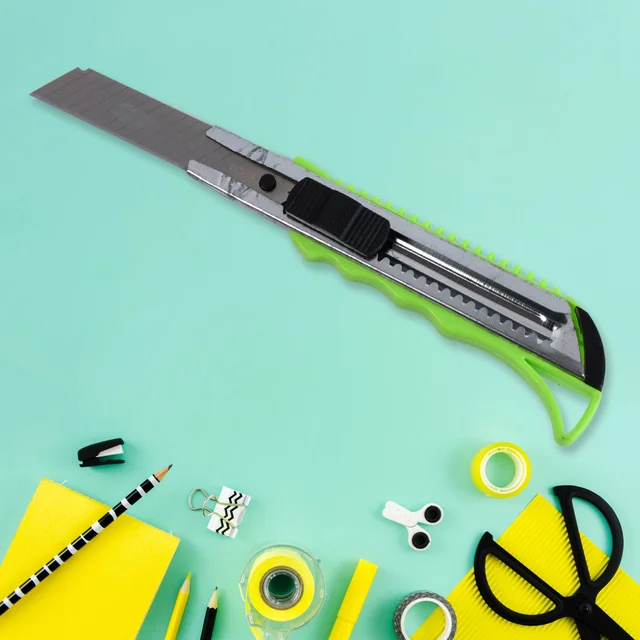 Heavy Duty Cutter Knife with 2 Screwdrivers - Safe & Durable Set