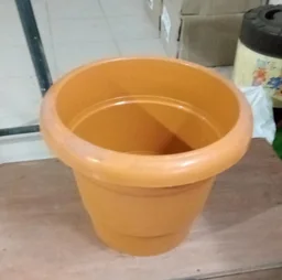 Heavy Plastic Planter Pot – Durable Brown Gamla | Indo Glow