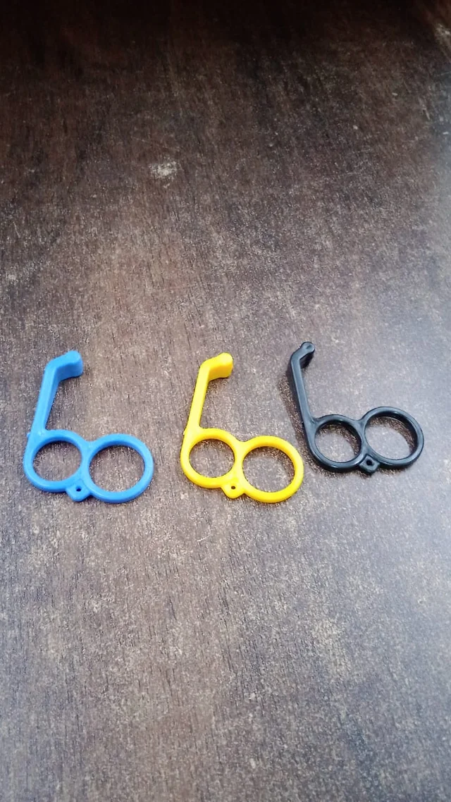 Hook-style Plastic Mobile Stand – Compact Universal Support