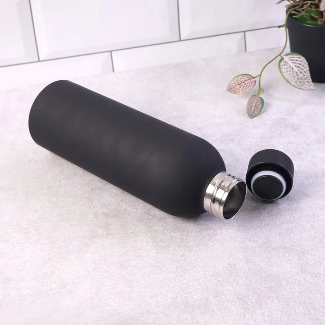 Insulated Stainless Steel Water Bottle – Keeps Drinks Hot & Cold