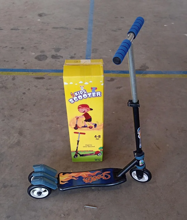 Kids Scooter – 3-Wheel, Adjustable Height & Foldable | Play & Move
