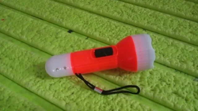 Kids Torchlight – Dual Beam Portable LED | Indo Glow
