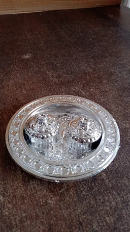 Kumkum Thali Holder – Small Round Puja Plate | Styleva