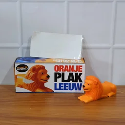 Lion Car Dashboard Toy – Majestic Orange-Gold Ornament with Adhesive Base